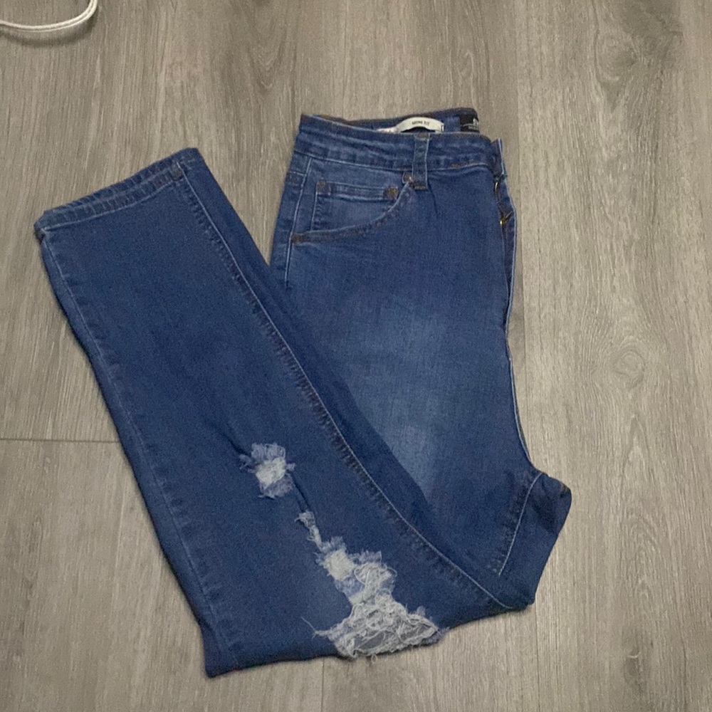 These are size 13 sweet look skinny jeans for women